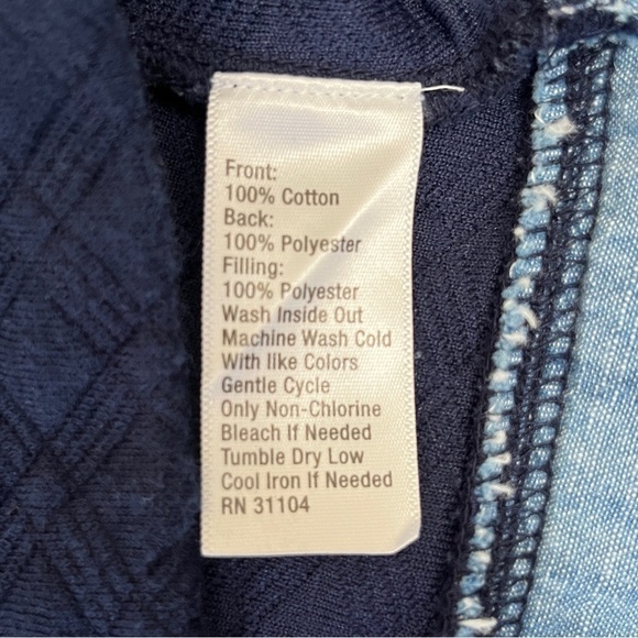 Crown & Ivy Blue Quilted Pullover Size Medium - Picture 7 of 10